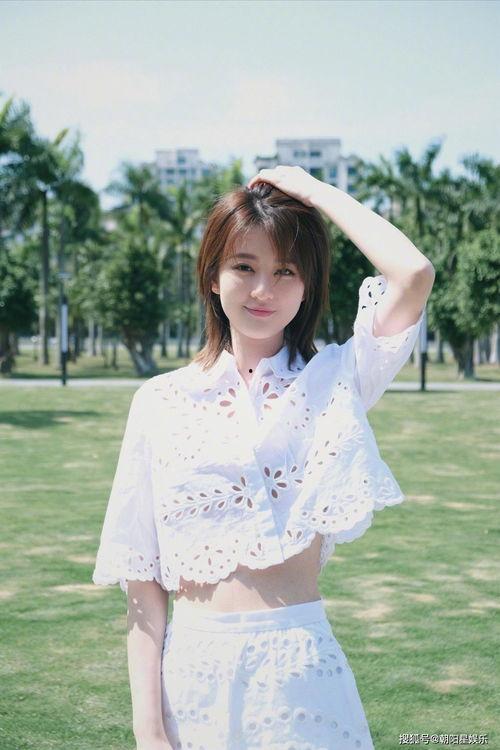 娱乐吃瓜酱衣服图片大全,揭秘娱乐圈明星们的潮流穿搭秘籍